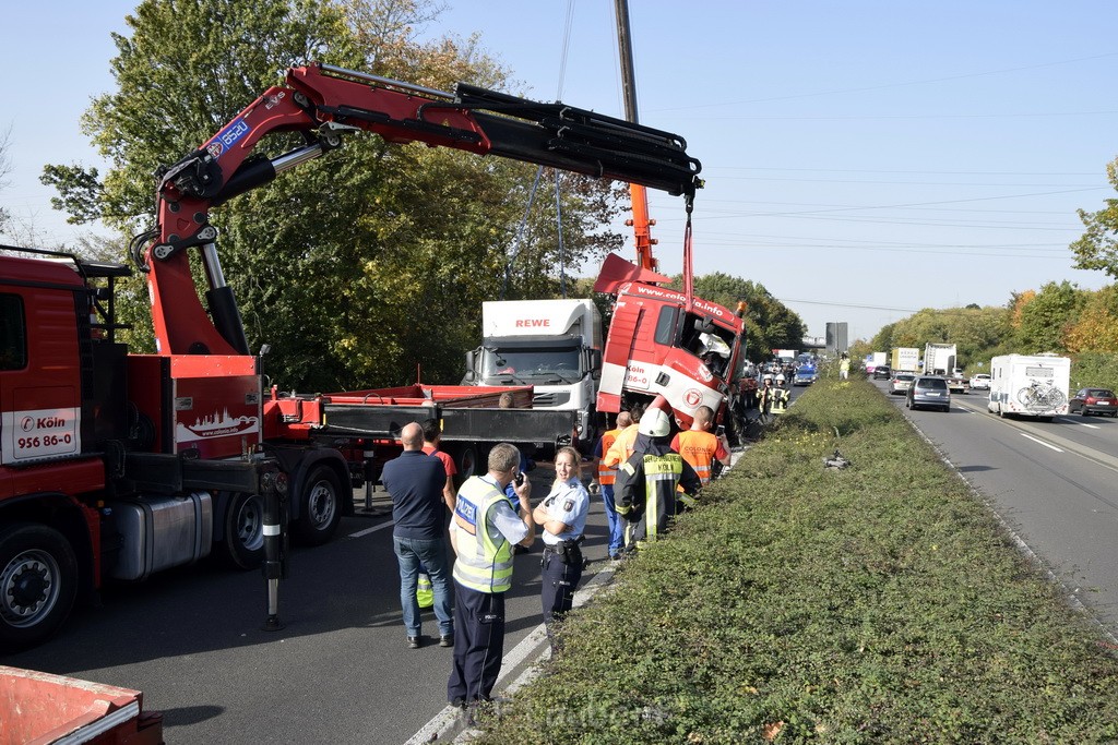 Schwerer VU PKlemm A 57 Rich Innenstadt Hoehe Koeln Chorweiler P111.JPG - Miklos Laubert